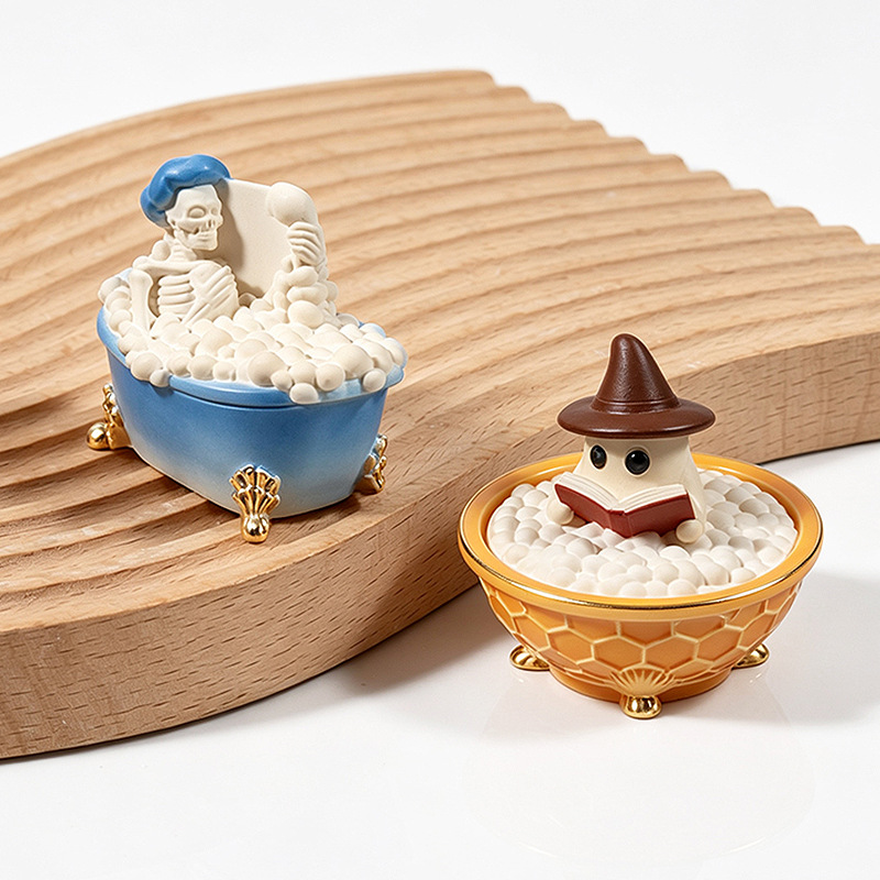 Ceramic Candle Vessel - قالب سيليكون على شكل هيكل عظمي
